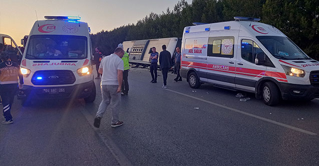 Uşak'ta Otobüs Kazası 11 Yolcu Yaralandı